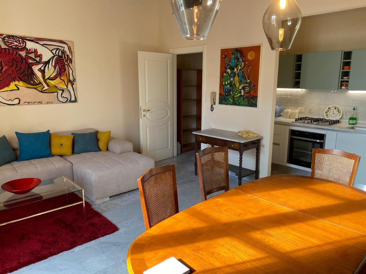 Renovated Apartment With 3 Bedrooms In An Historic Palazzo Between Port And Old Town ลีวอร์โน ภายนอก รูปภาพ