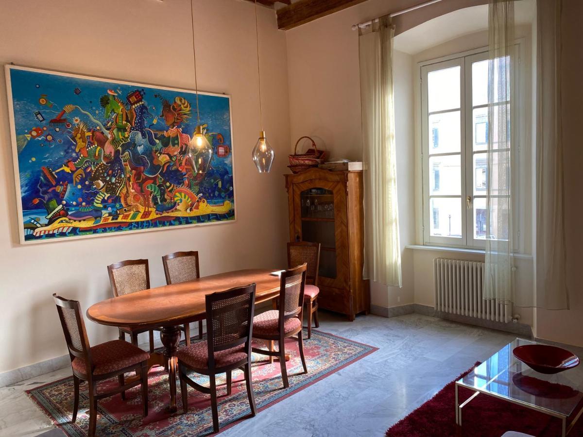 Renovated Apartment With 3 Bedrooms In An Historic Palazzo Between Port And Old Town ลีวอร์โน ภายนอก รูปภาพ